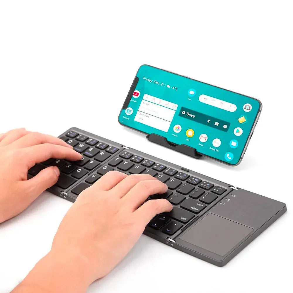 Este teclado plegable es ideal para acompañar tus viajes de trabajo y  vuelve a su mejor precio en  México por 583 pesos